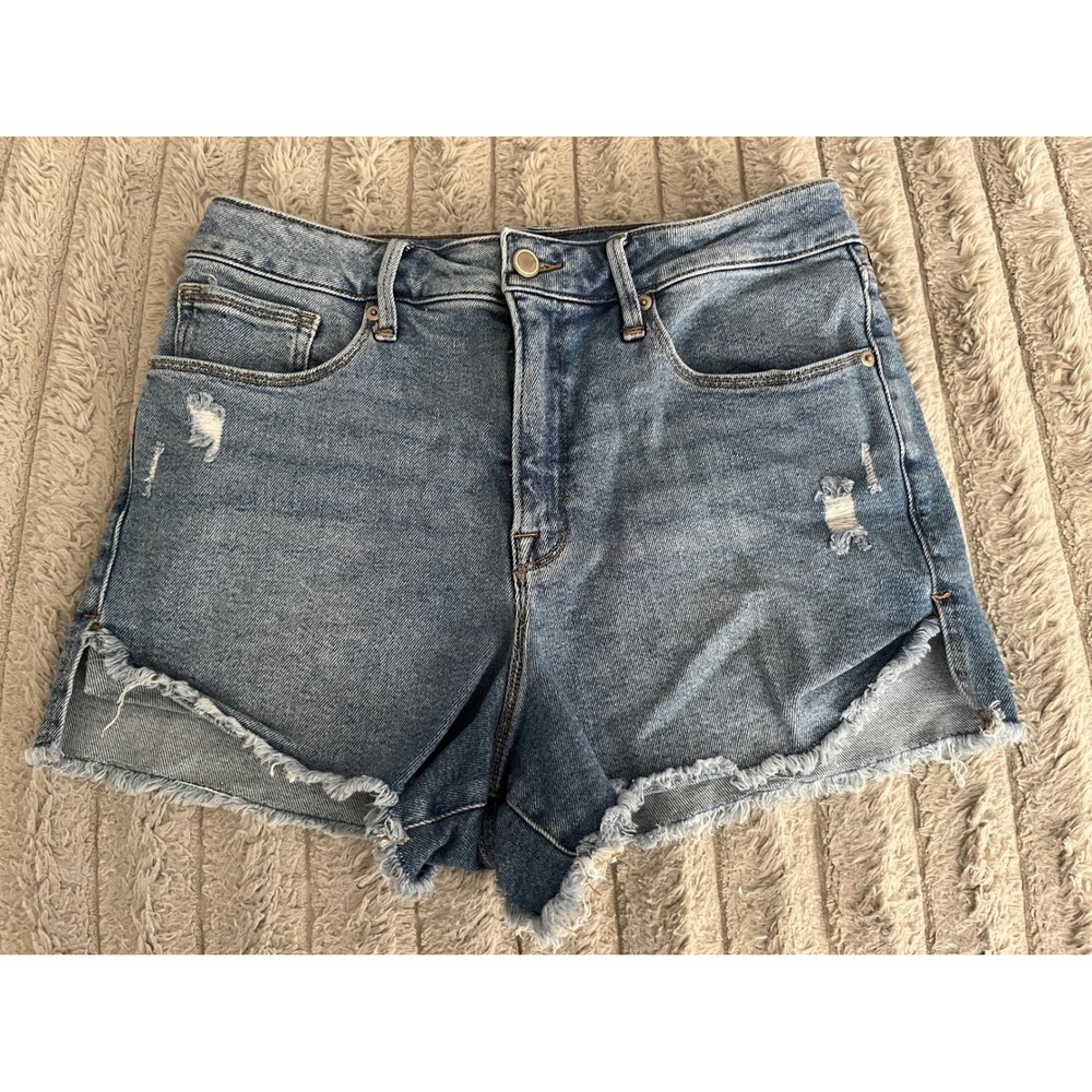 Good American Distressed High Rise Denim Shorts Medium Wash Raw Hem Size 12/31